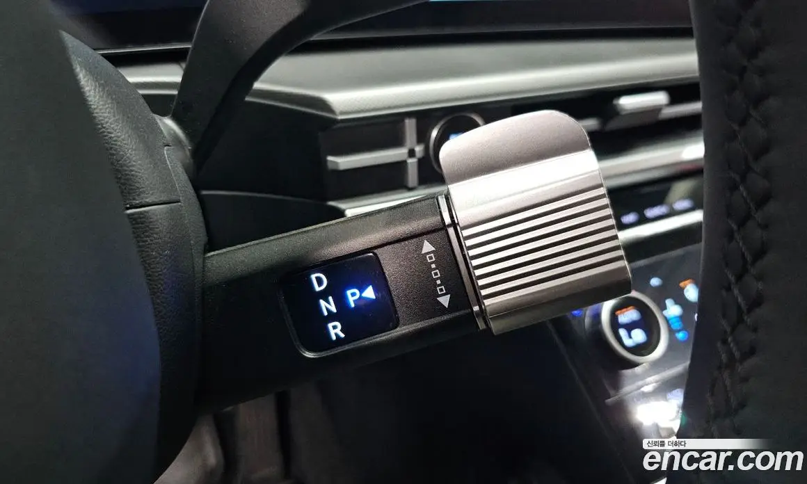 Hyundai Santa Fe 2023 2.5 автомат (гидро), фото 12