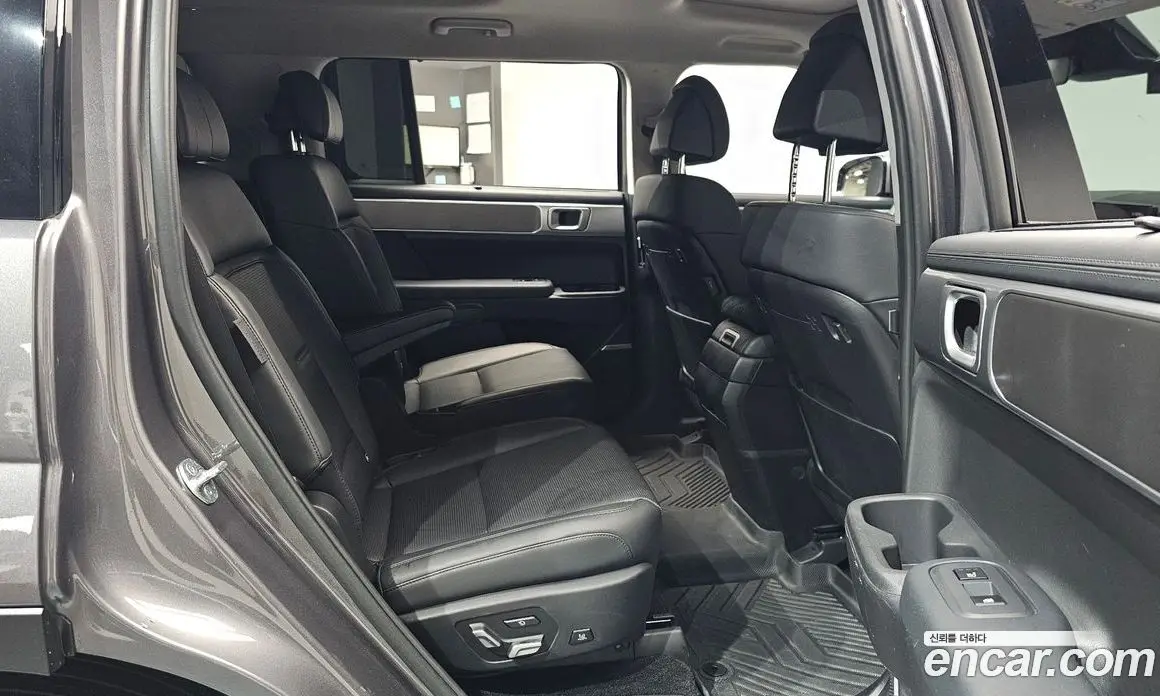 Hyundai Santa Fe 2023 2.5 автомат (гидро), фото 16