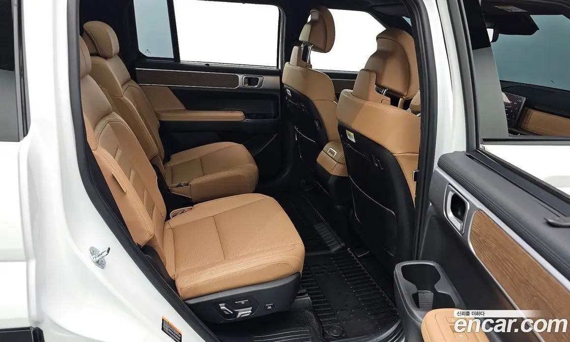 Hyundai Santa Fe 2024 1.6 автомат (гидро), фото 17