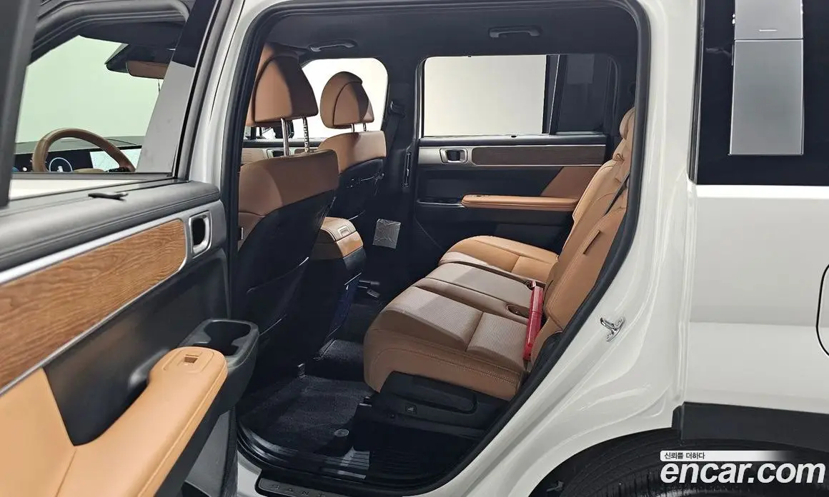 Hyundai Santa Fe 2025 2.5 автомат (гидро), фото 17