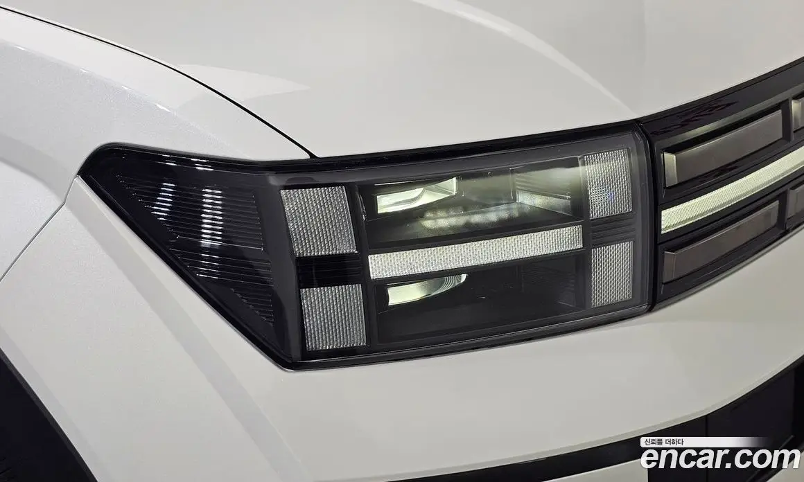Hyundai Santa Fe 2025 2.5 автомат (гидро), фото 8