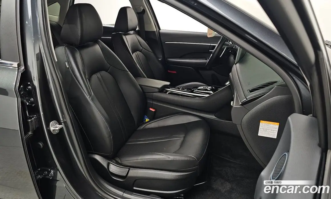 Hyundai Sonata 2022 2.0 автомат (гидро), фото 15