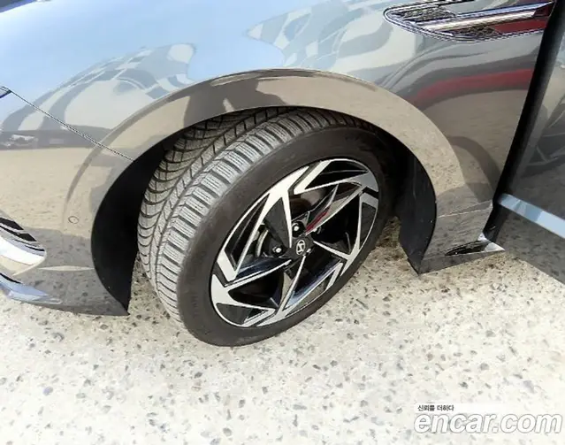 Hyundai Sonata 2023 2.0 автомат (гидро), миниатюра 5