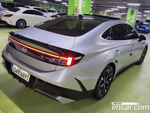 Hyundai Sonata 2023 1.6 автомат (гидро), миниатюра 2