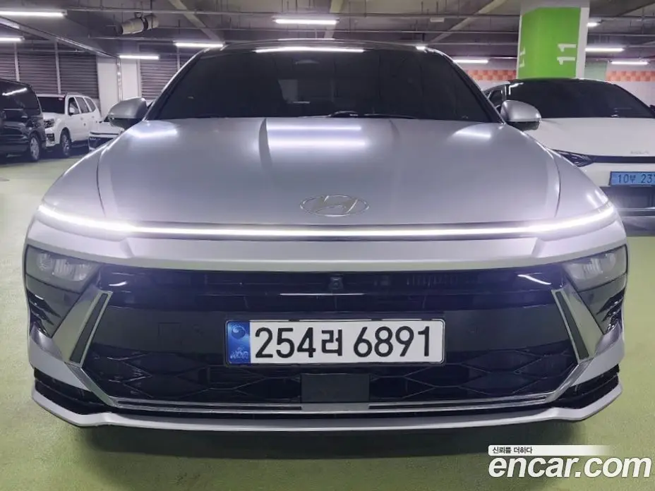 Hyundai Sonata 2023 1.6 автомат (гидро), фото 3