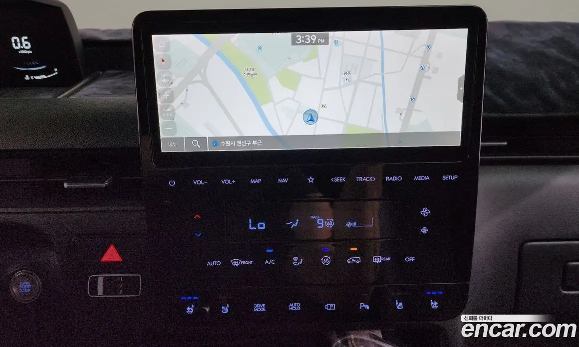 Hyundai Staria 2024 3.5 автомат (гидро), фото 18