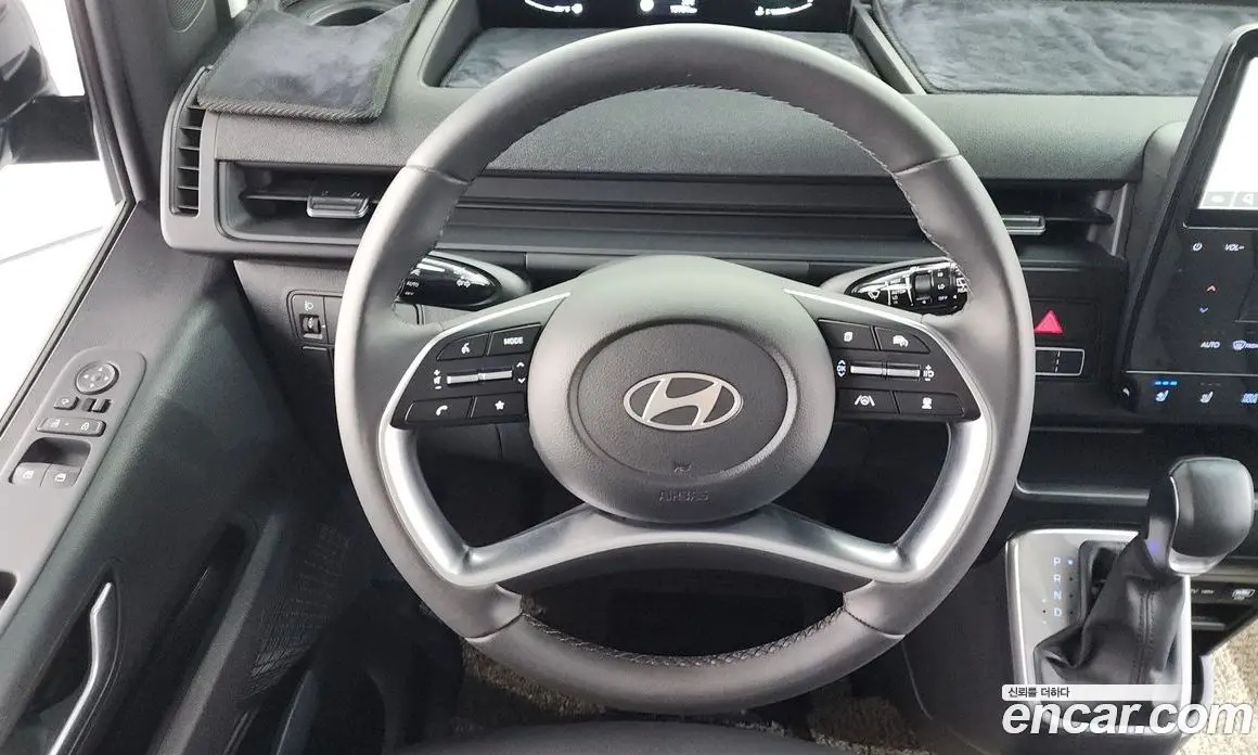 Hyundai Staria 2024 3.5 автомат (гидро), фото 19