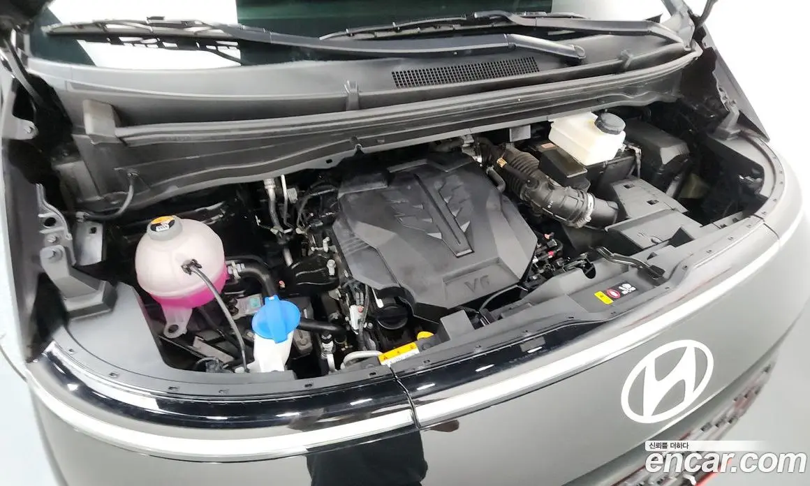 Hyundai Staria 2024 3.5 автомат (гидро), фото 5