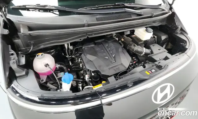 Hyundai Staria 2024 3.5 автомат (гидро), миниатюра 5