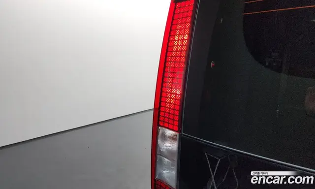 Hyundai Staria 2024 3.5 автомат (гидро), миниатюра 8