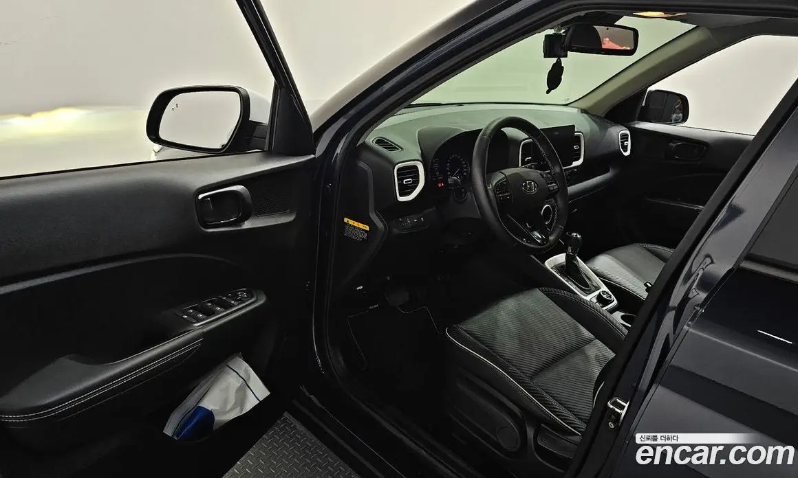 Hyundai Venue 2019 1.6 автомат (гидро), фото 13