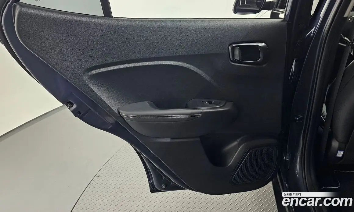 Hyundai Venue 2019 1.6 автомат (гидро), фото 15