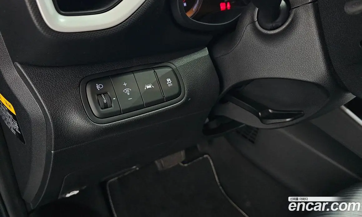 Hyundai Venue 2019 1.6 автомат (гидро), фото 29