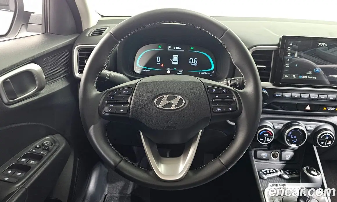 Hyundai Venue 2025 1.6 автомат (гидро), фото 18