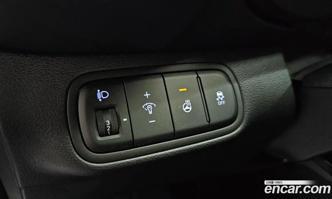 Hyundai Venue 2025 1.6 автомат (гидро), фото 23