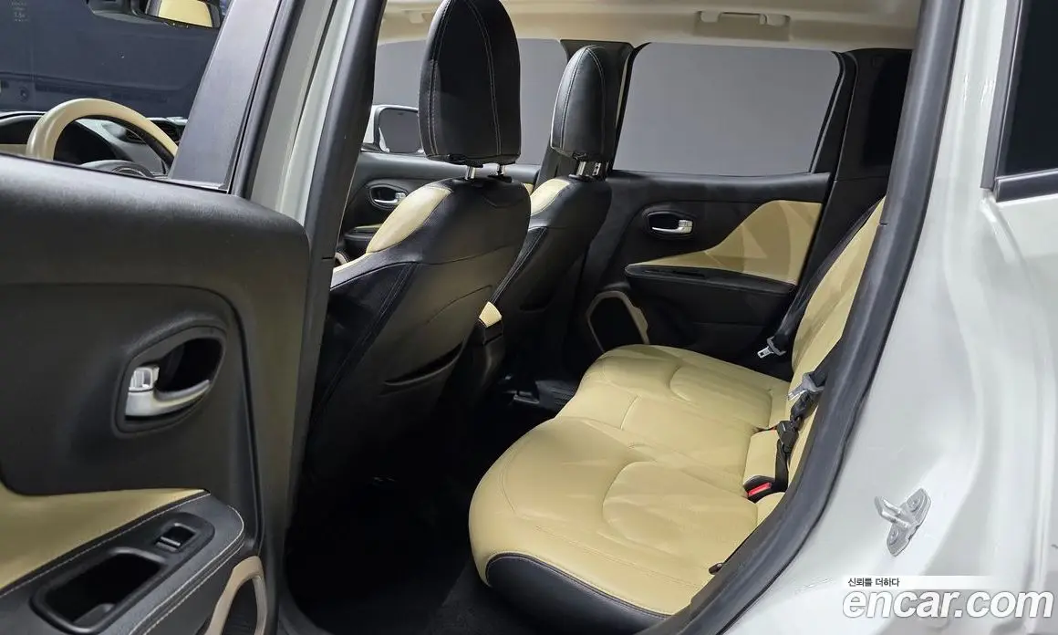 Jeep Renegade 2016 2.4 автомат (гидро), фото 12