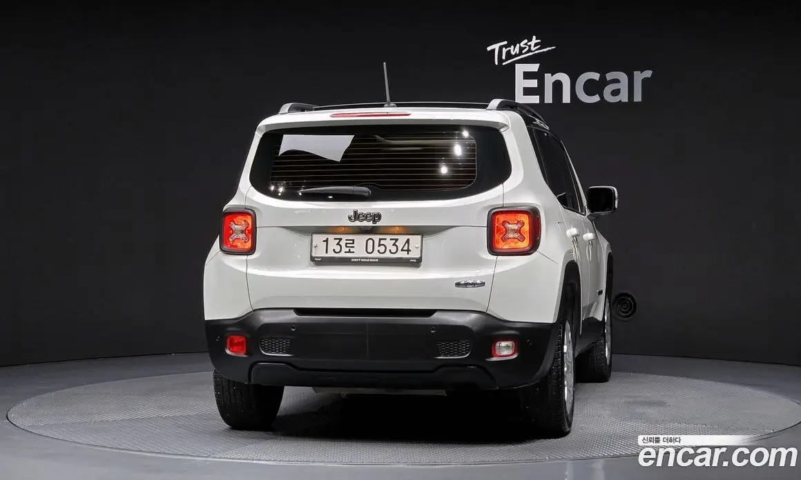 Jeep Renegade 2016 2.4 автомат (гидро), фото 4