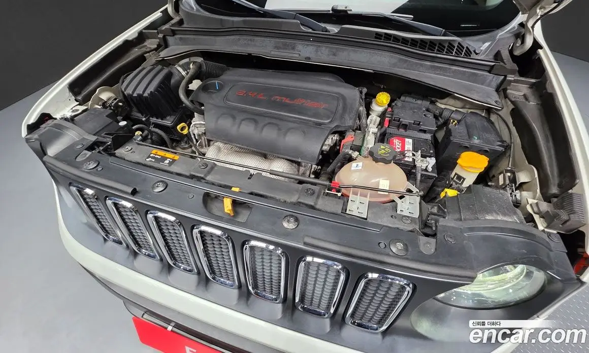 Jeep Renegade 2016 2.4 автомат (гидро), фото 6