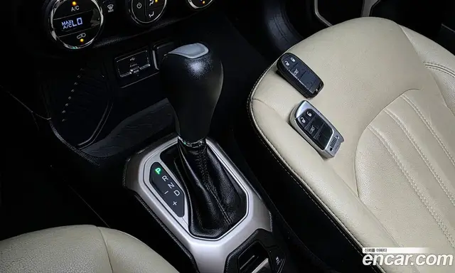 Jeep Renegade 2016 2.4 автомат (гидро), миниатюра 9