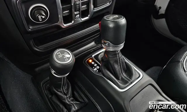Jeep Wrangler 2022 2.0 автомат (гидро), миниатюра 12