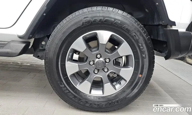 Jeep Wrangler 2022 2.0 автомат (гидро), миниатюра 7
