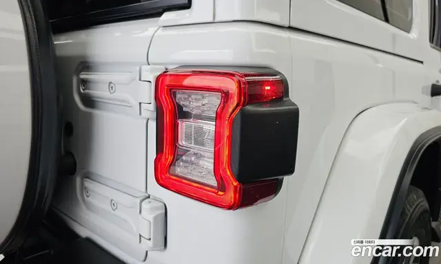 Jeep Wrangler 2022 2.0 автомат (гидро), миниатюра 9