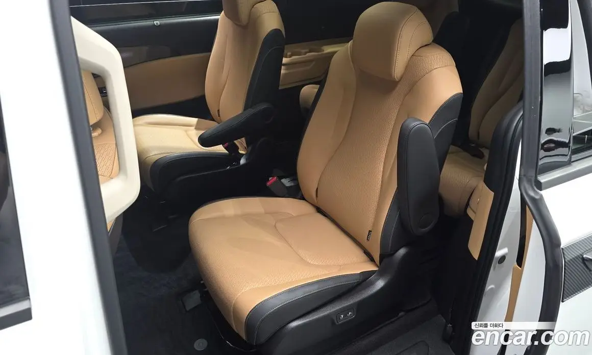 Kia Carnival 2022 3.5 автомат (гидро), фото 12