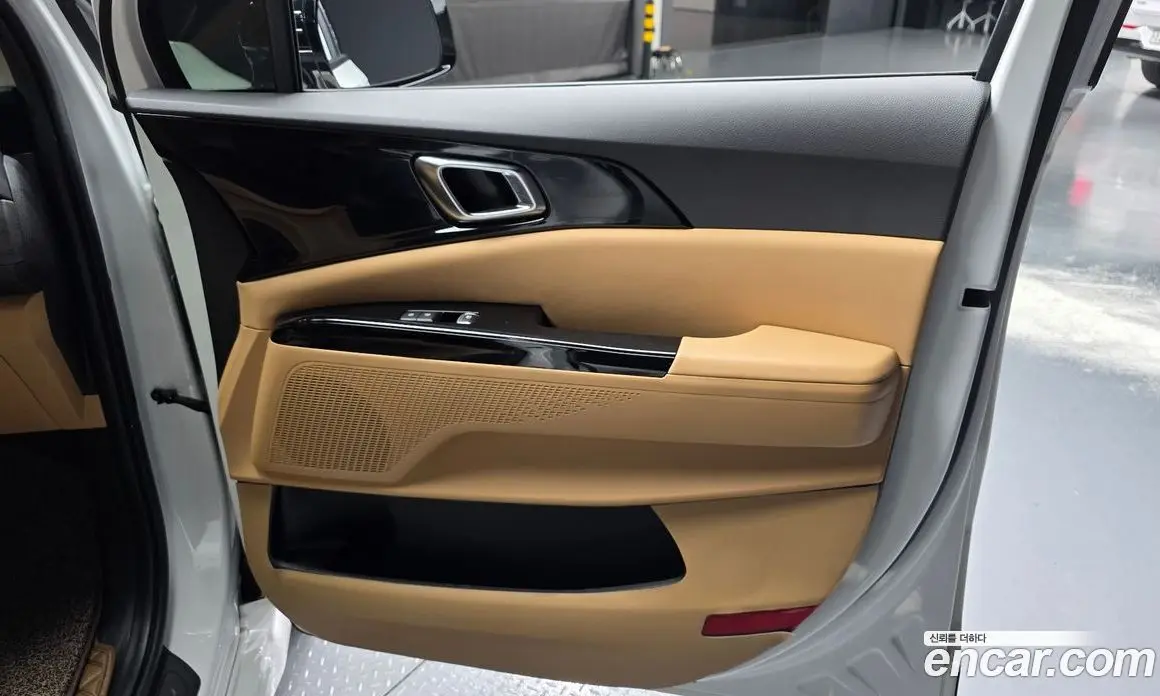 Kia Carnival 2023 3.5 автомат (гидро), фото 15