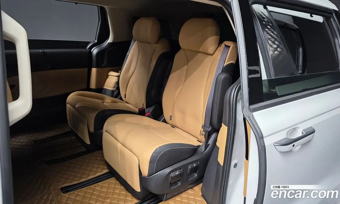 Kia Carnival 2023 3.5 автомат (гидро), фото 16