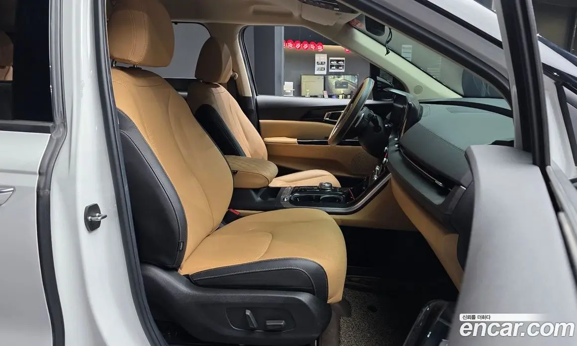Kia Carnival 2023 3.5 автомат (гидро), фото 17