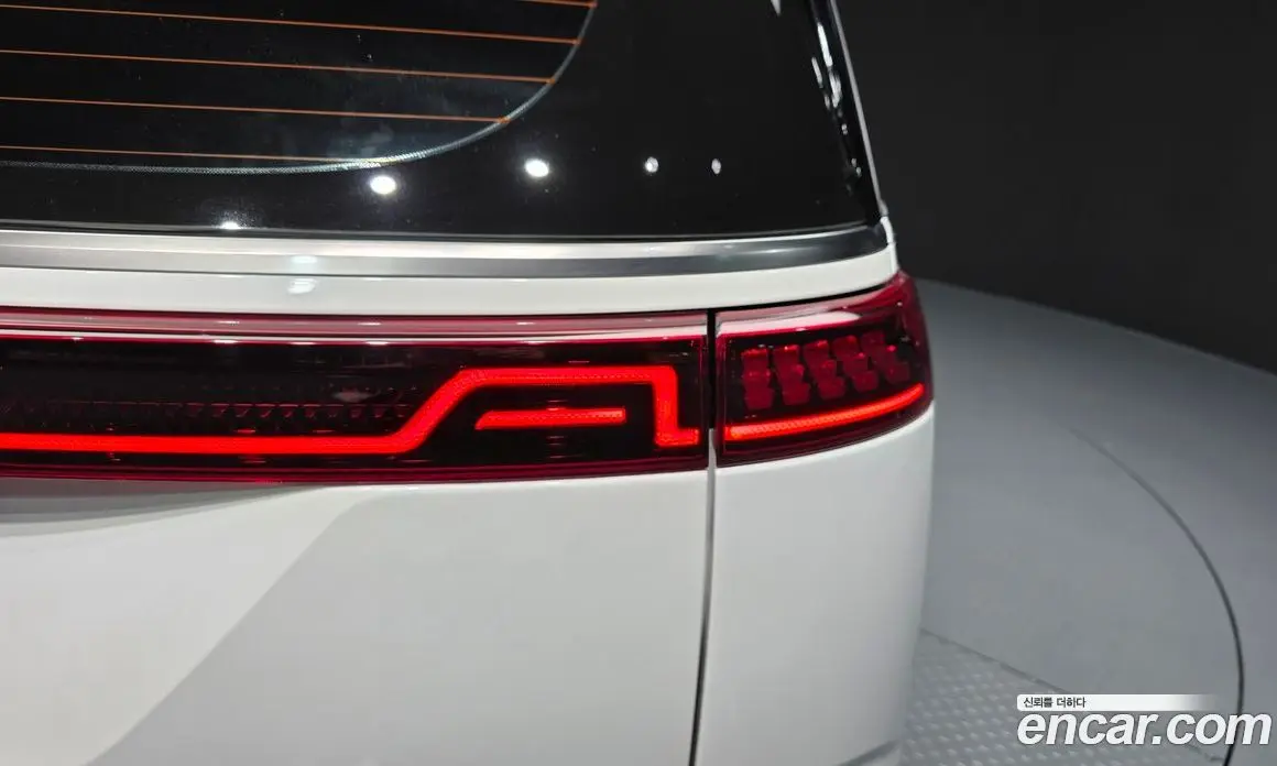 Kia Carnival 2023 3.5 автомат (гидро), фото 9