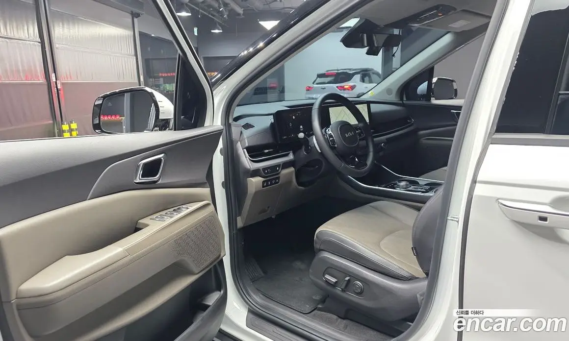 Kia Carnival 2023 3.5 автомат (гидро), фото 13