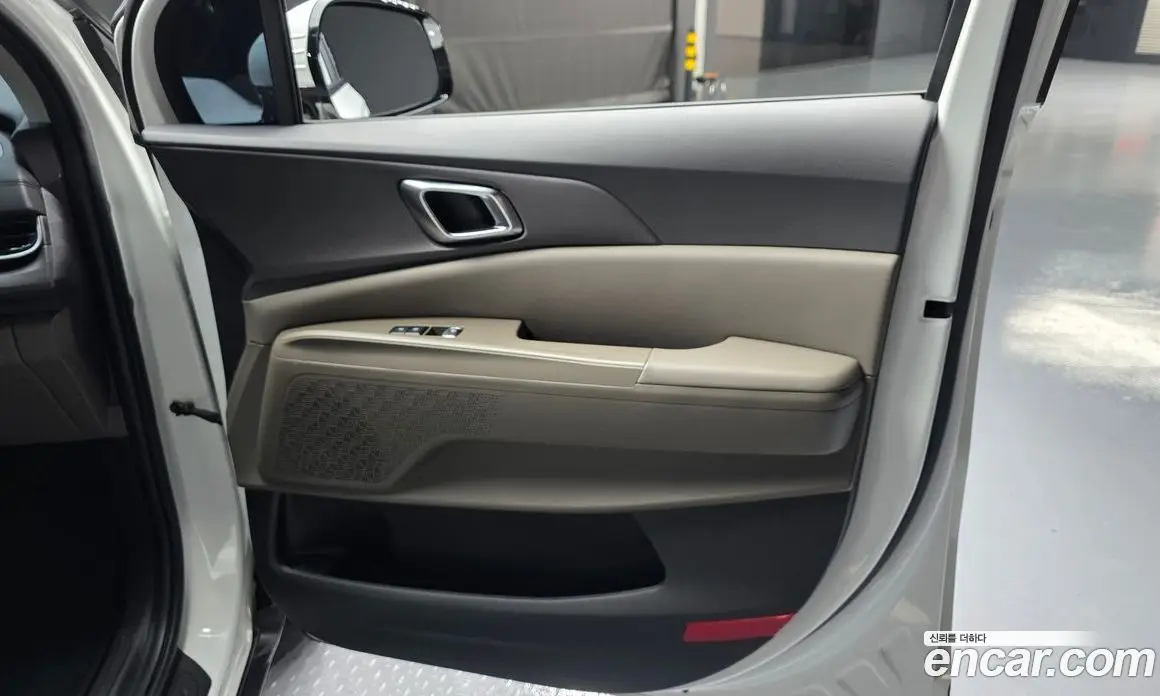 Kia Carnival 2023 3.5 автомат (гидро), фото 15