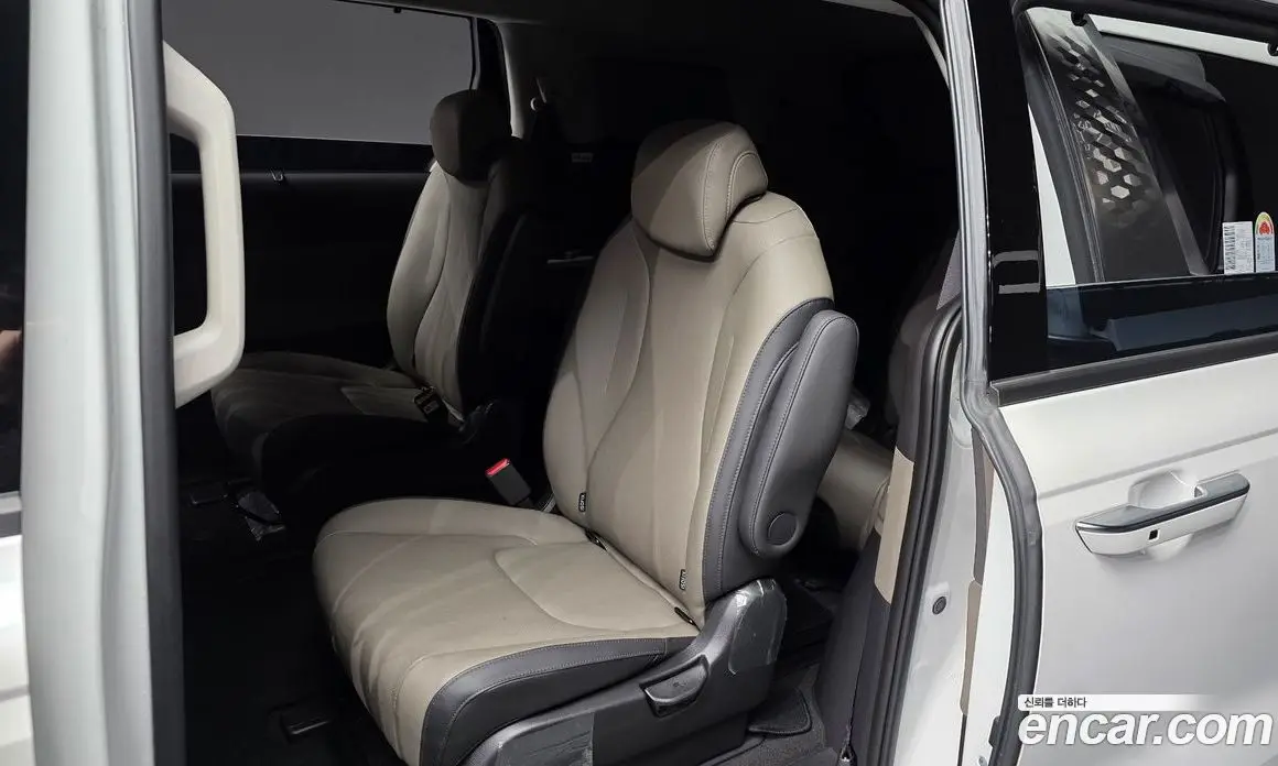 Kia Carnival 2023 3.5 автомат (гидро), фото 16