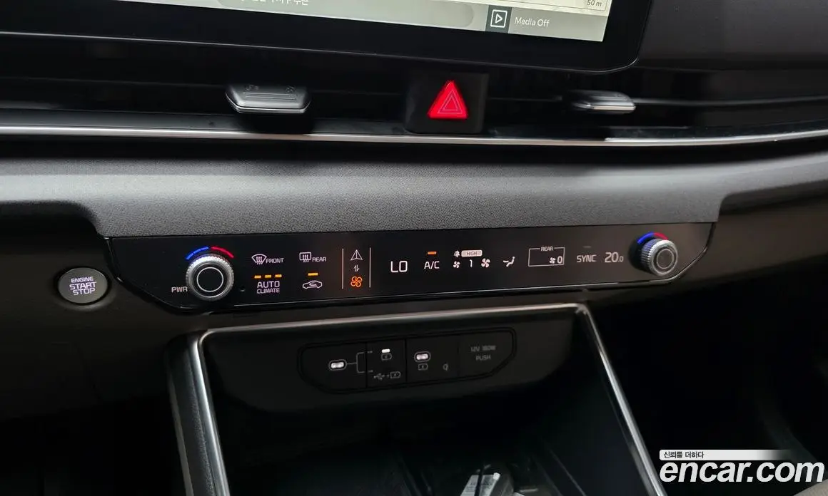 Kia Carnival 2023 3.5 автомат (гидро), фото 23