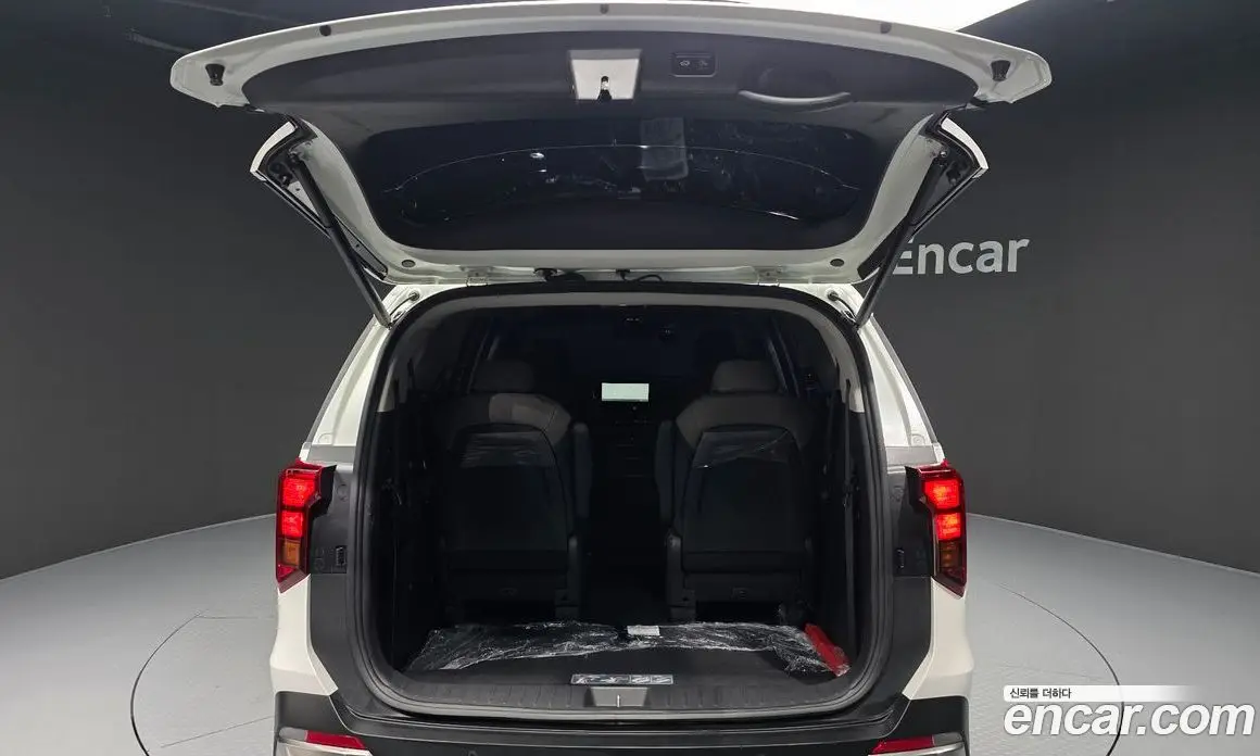 Kia Carnival 2023 3.5 автомат (гидро), фото 26