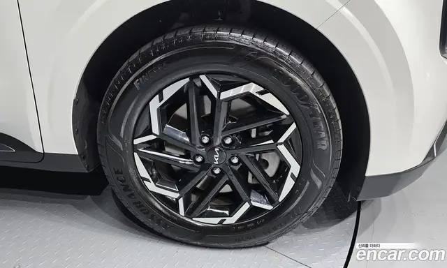 Kia Carnival 2023 3.5 автомат (гидро), миниатюра 5