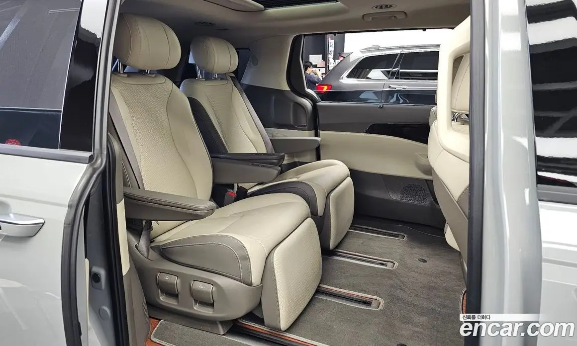 Kia Carnival 2024 3.5 автомат (гидро), фото 18