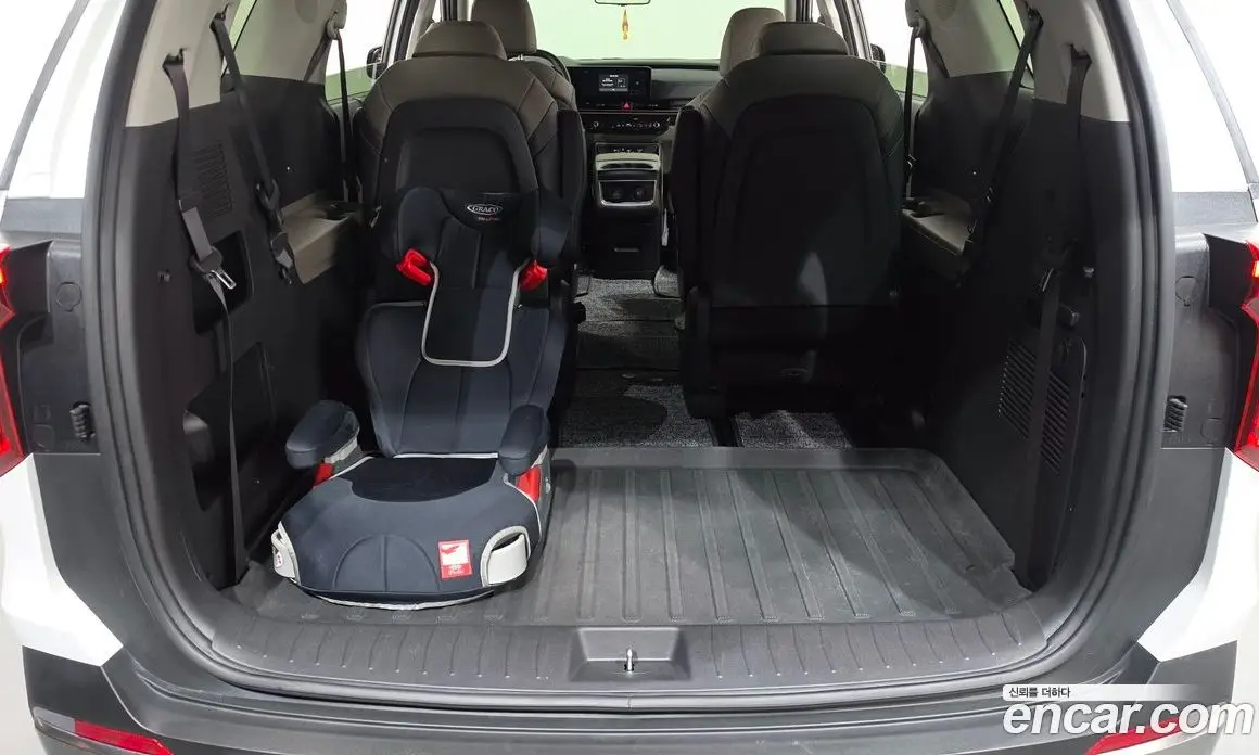 Kia Carnival 2024 1.6 автомат (гидро), фото 28