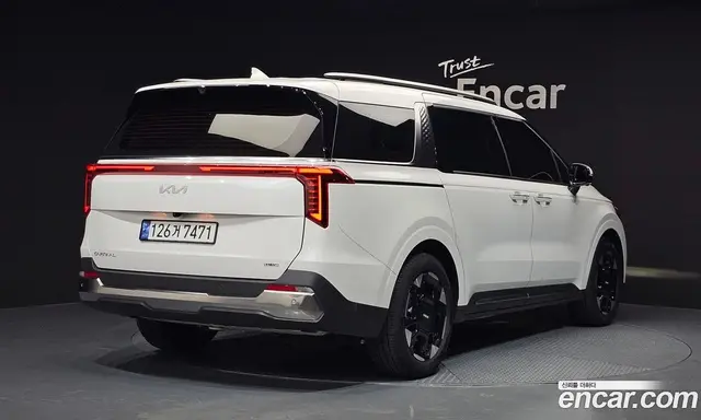 Kia Carnival 2024 1.6 автомат (гидро), миниатюра 2