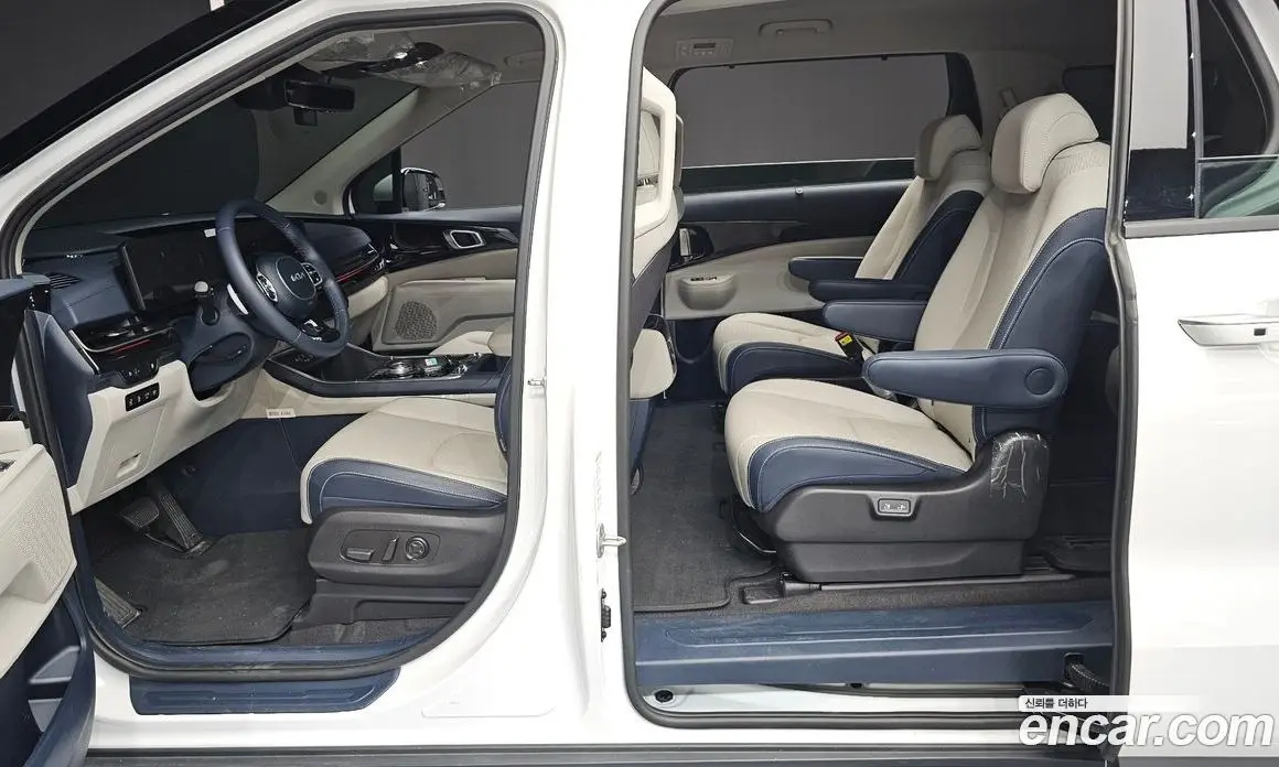 Kia Carnival 2024 1.6 автомат (гидро), фото 17