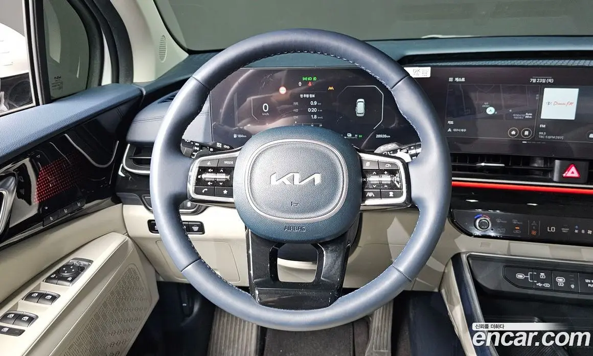 Kia Carnival 2024 1.6 автомат (гидро), фото 18