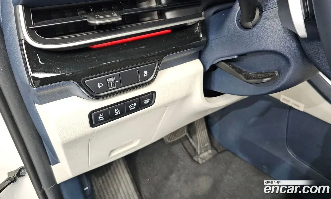 Kia Carnival 2024 1.6 автомат (гидро), фото 28