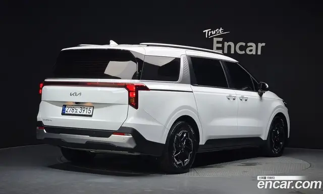 Kia Carnival 2024 2.2 автомат (гидро), миниатюра 2
