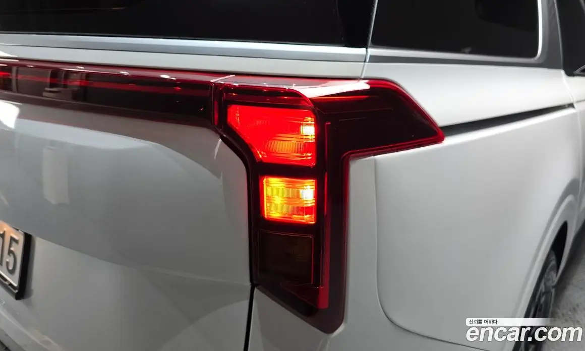 Kia Carnival 2024 2.2 автомат (гидро), фото 9