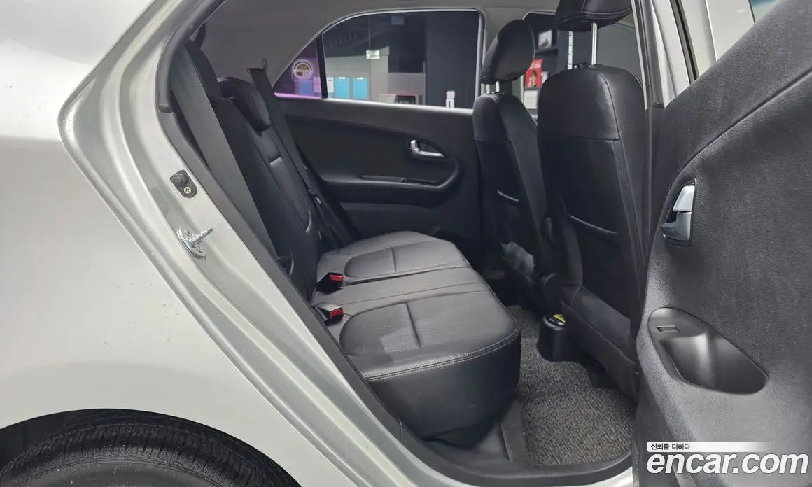 Kia Morning 2012 1.0 автомат (гидро), фото 12