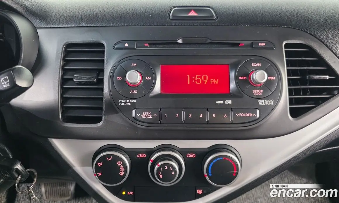 Kia Morning 2012 1.0 автомат (гидро), фото 14