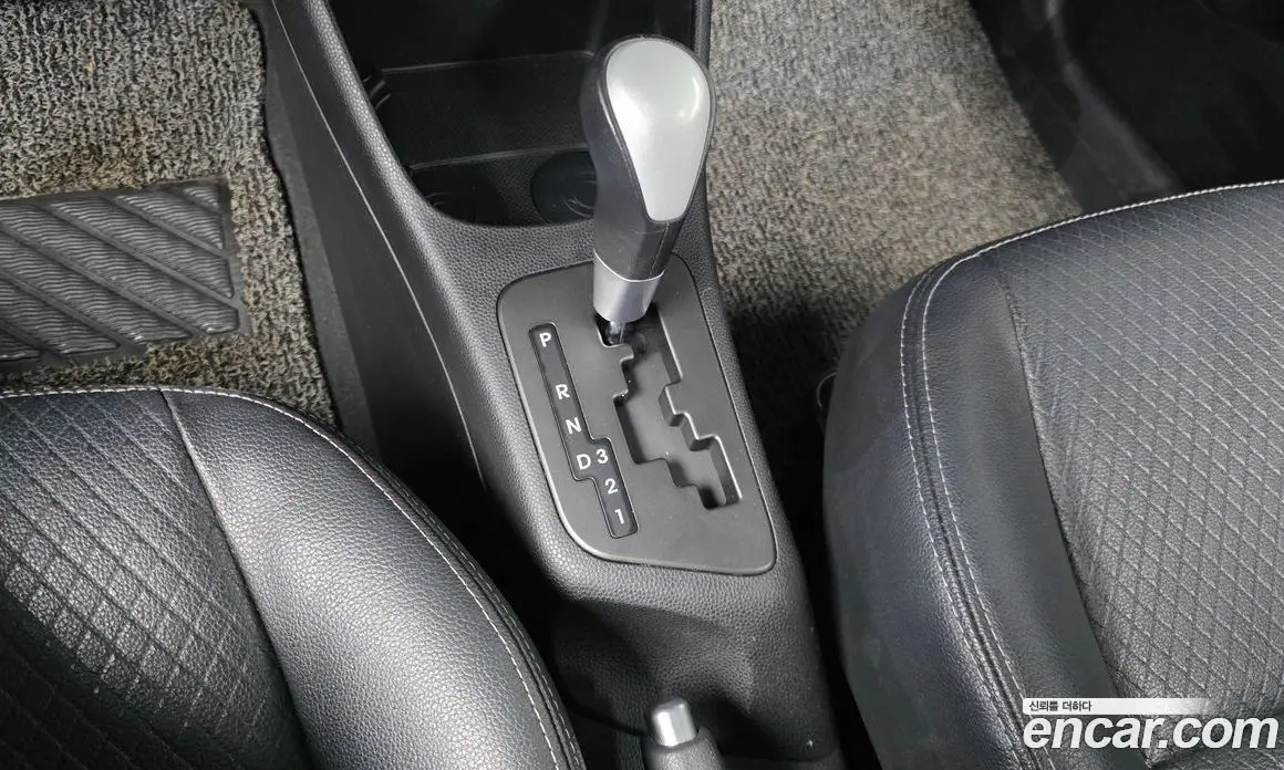 Kia Morning 2012 1.0 автомат (гидро), фото 9