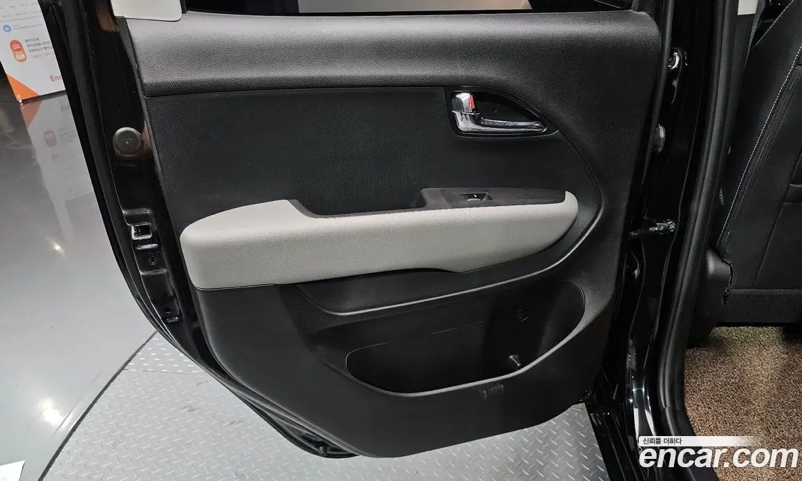 Kia Ray 2022 1.0 автомат (гидро), фото 14