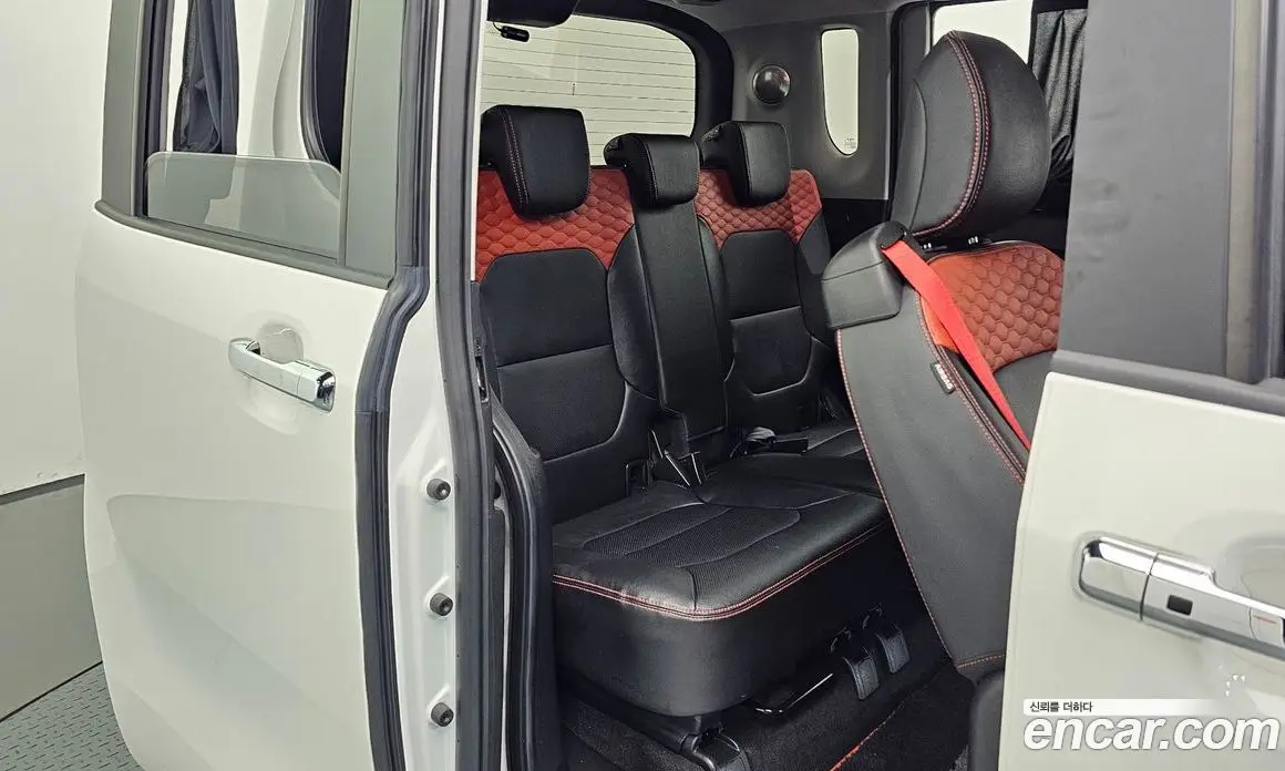 Kia Ray 2022 1.0 автомат (гидро), фото 17